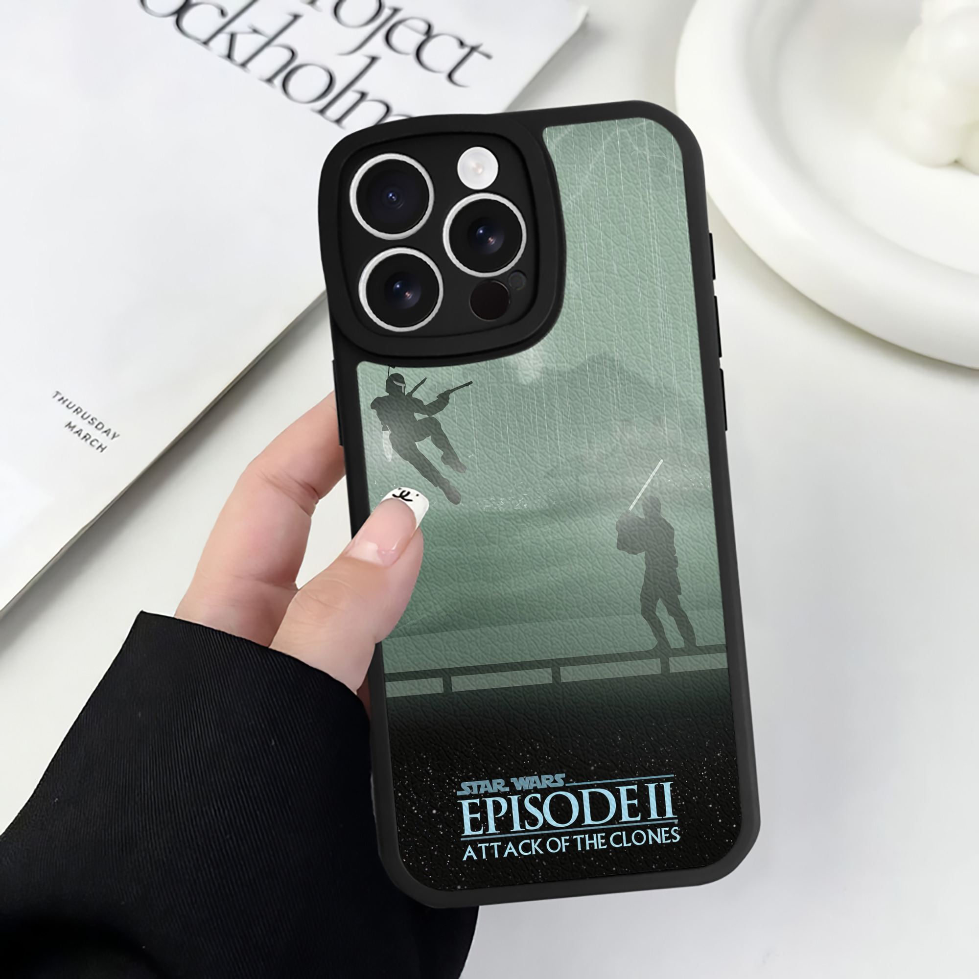 （画像用） スター・ウォーズ Star Wars 【iPhone 16シリーズ対応】シリコンスマホケース（レザー調） 材質：シリコン